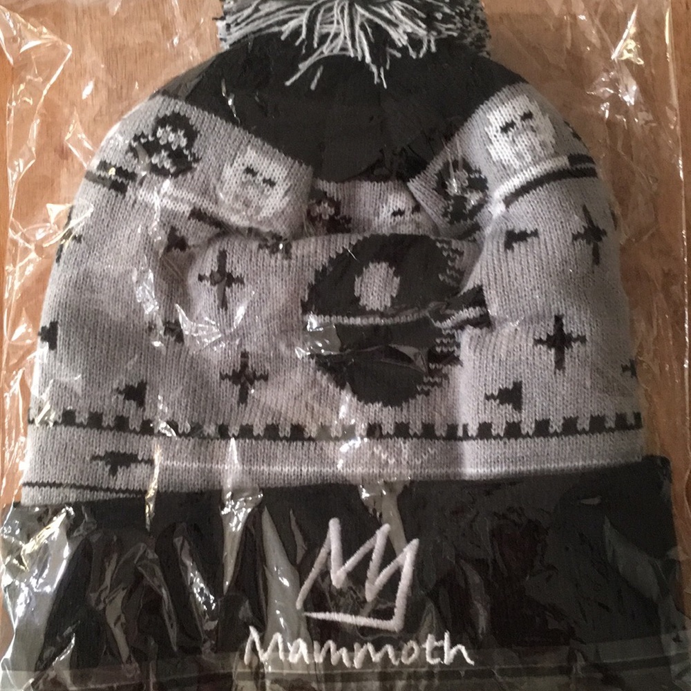 Brand New Mammoth Star Wars LA King Hockey Beanie